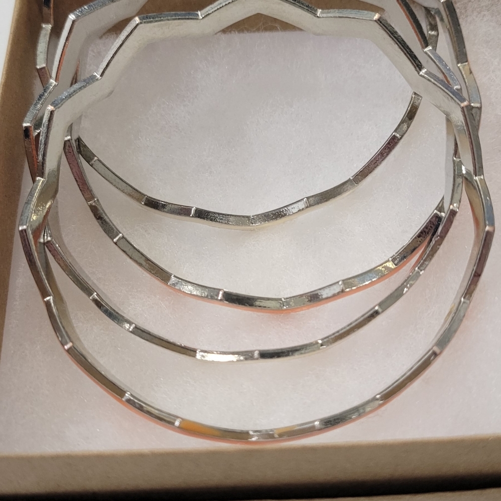 Stackable bracelets - Picture 3 of 3